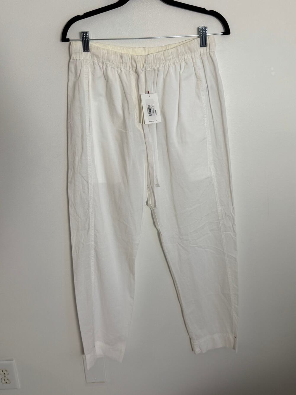 Xirena White Draper Joggers NWT size large $165